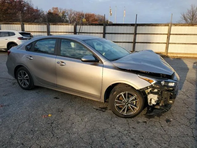 3KPF24AD4PE530633 2023 2023 KIA Forte- LX 4