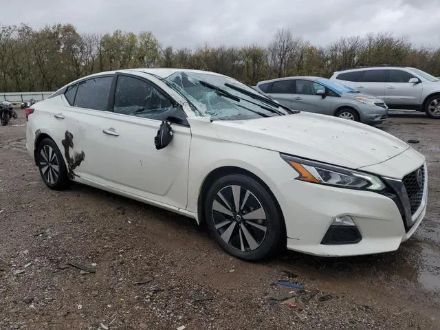 1N4BL4DV1NN394511 2022 2022 Nissan Altima- SV 4