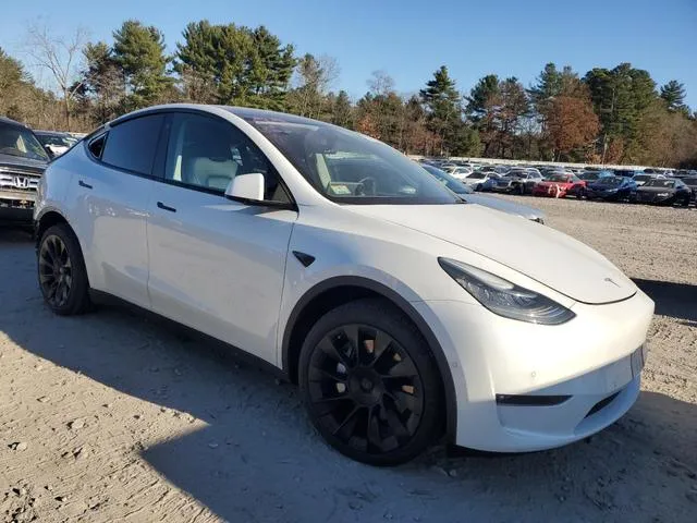 7SAYGAEE6NF378392 2022 2022 Tesla MODEL Y 4