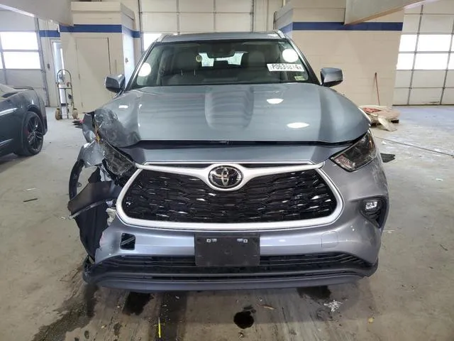 5TDKDRBH2RS566062 2024 2024 Toyota Highlander- LE 5