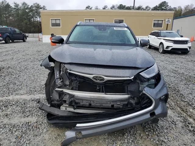 5TDGZRAH3MS518037 2021 2021 Toyota Highlander- Xle 5