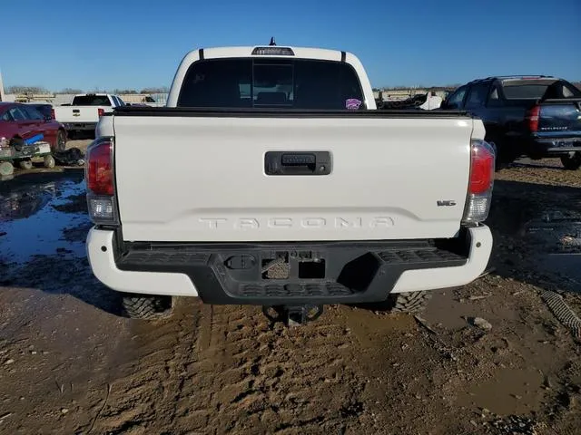 3TMCZ5AN8NM471425 2022 2022 Toyota Tacoma- Double Cab 6