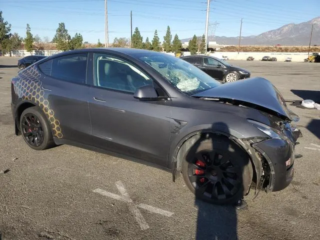 5YJYGDEE8MF181124 2021 2021 Tesla MODEL Y 4