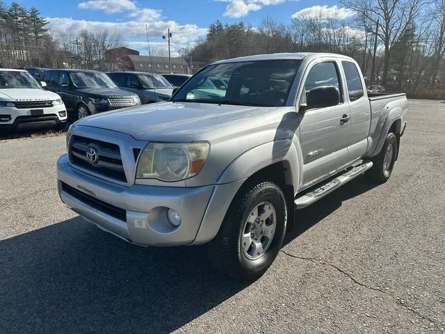 5TEUX42N25Z011392 2005 2005 Toyota Tacoma- Access Cab 2