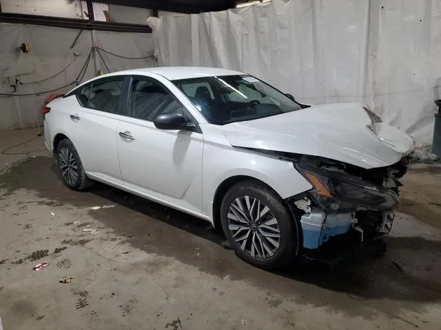 1N4BL4DW1RN304367 2024 2024 Nissan Altima- SV 4