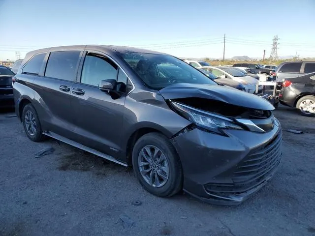 5TDKRKEC0MS026534 2021 2021 Toyota Sienna- LE 4