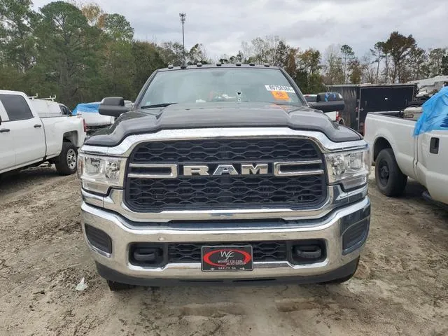 3C63RRGL0NG159957 2022 2022 RAM 3500- Tradesman 5