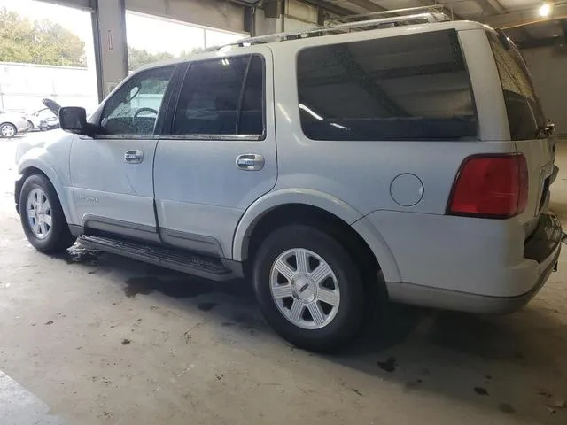 5LMFU28R84LJ37889 2004 2004 Lincoln Navigator 2