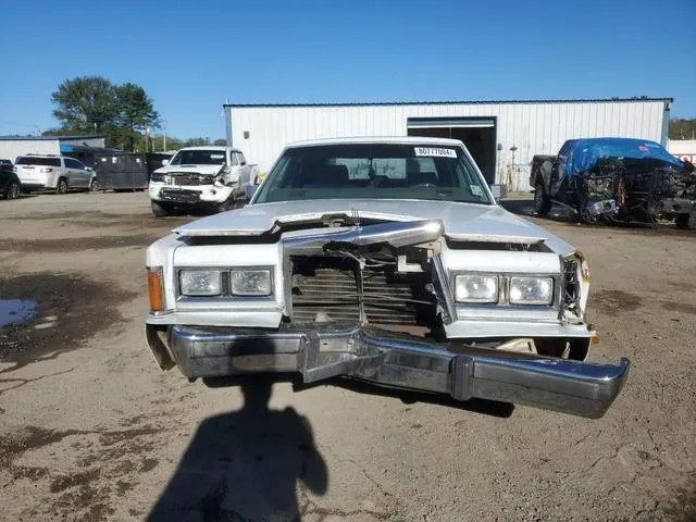 1LNBM82F0KY792664 1989 1989 Lincoln Town Car- Signature 5