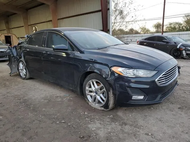 3FA6P0HD2LR228136 2020 2020 Ford Fusion- SE 4