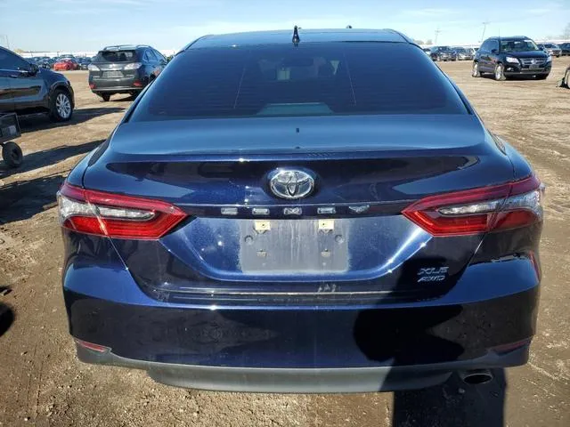 4T1F11BK8NU068988 2022 2022 Toyota Camry- Xle 6