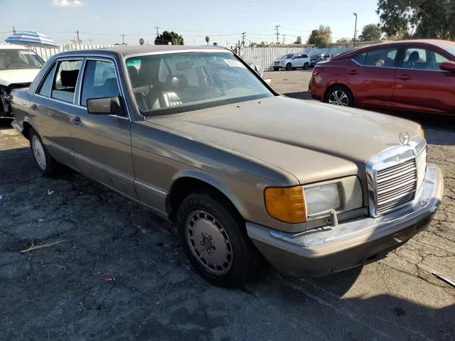 WDBCA35D2JA420781 1988 1988 Mercedes-Benz 420- Sel 4