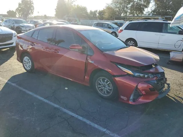 JTDKARFP5J3081141 2018 2018 Toyota Prius 4