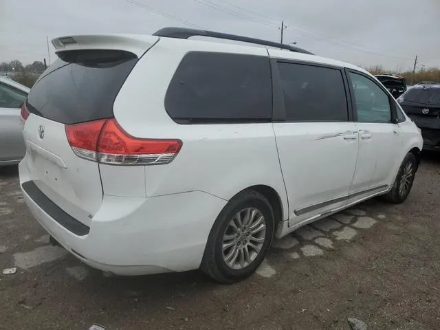 5TDYK3DC6BS143750 2011 2011 Toyota Sienna- Xle 3