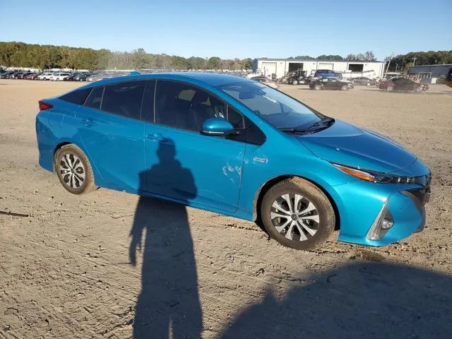 JTDKARFPXL3136413 2020 2020 Toyota Prius- LE 4