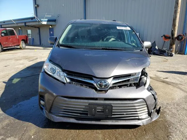 5TDYZ3DC9KS988930 2019 2019 Toyota Sienna- Xle 5