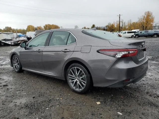 4T1F31AK2NU573159 2022 2022 Toyota Camry- Xle 2