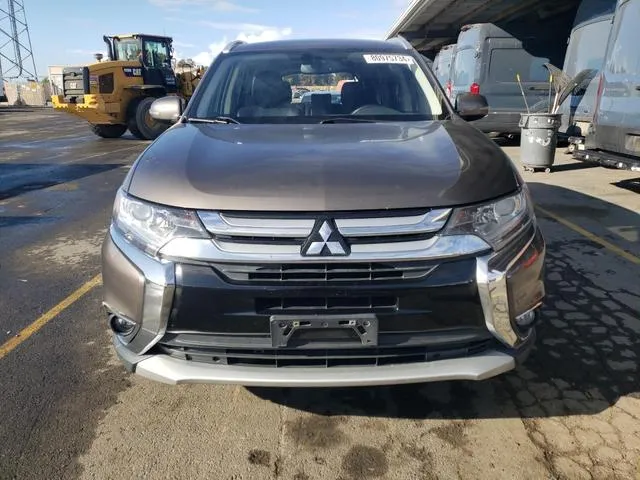 JA4AD3A3XHZ059173 2017 2017 Mitsubishi Outlander- SE 5