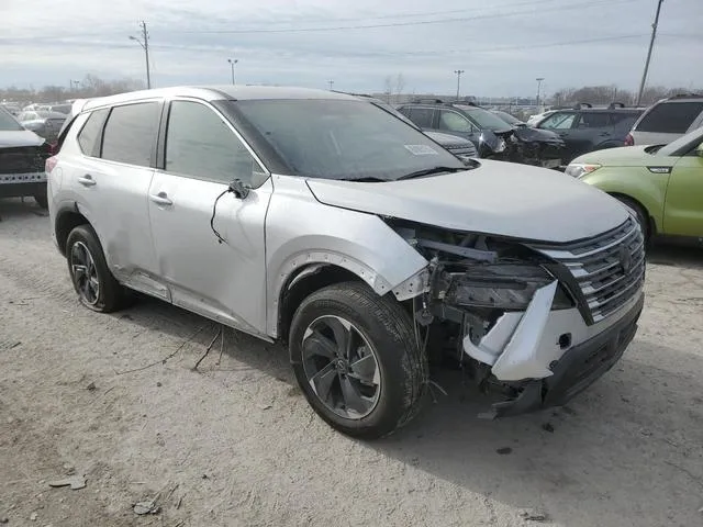 5N1BT3BB1RC701573 2024 2024 Nissan Rogue- SV 4