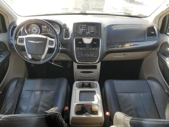 2C4RC1BG7DR787698 2013 2013 Chrysler Town and Country- Touring 8