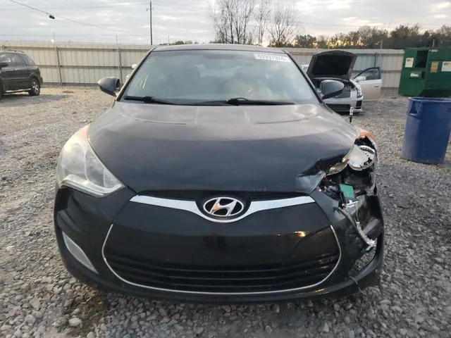 KMHTC6AD0DU103339 2013 2013 Hyundai Veloster 5