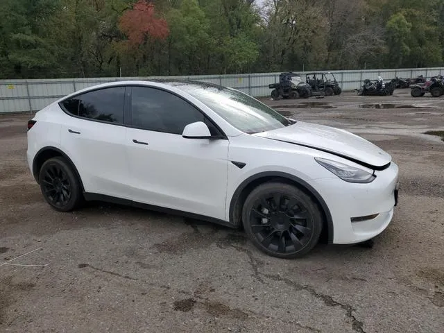 5YJYGDEE9MF187031 2021 2021 Tesla MODEL Y 4