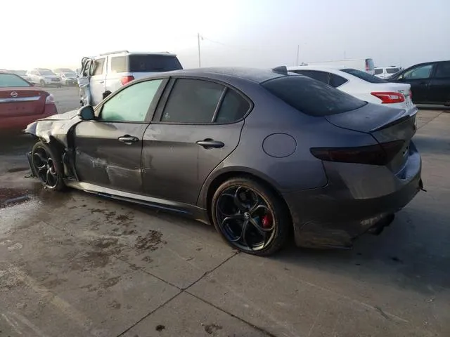 ZARFAEAV2H7552851 2017 2017 Alfa Romeo Giulia- Quadrifoglio 2