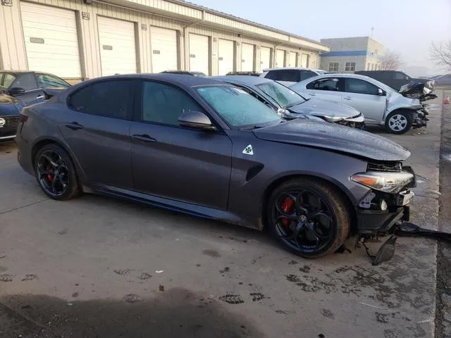 ZARFAEAV2H7552851 2017 2017 Alfa Romeo Giulia- Quadrifoglio 4