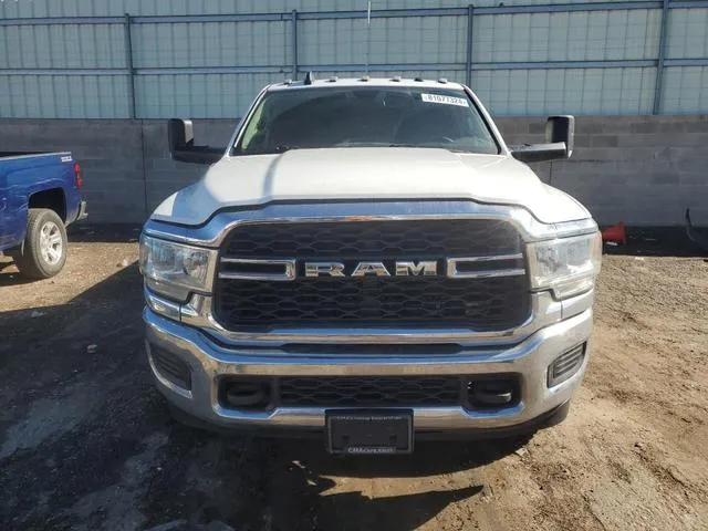 3C63R3GL2KG594505 2019 2019 RAM 3500- Tradesman 5