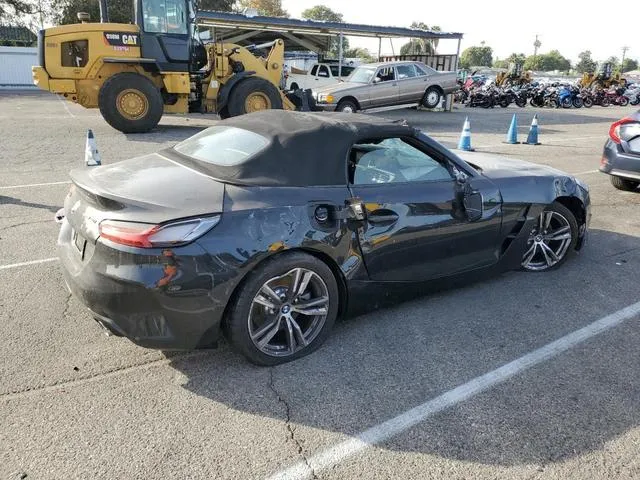 WBAHF3C05SWY41906 2025 2025 BMW Z4- Sdrive30I 3