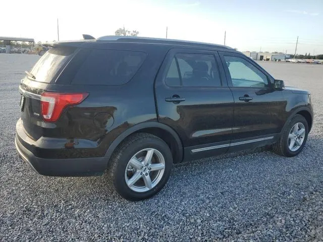 1FM5K8D82HGD43857 2017 2017 Ford Explorer- Xlt 3