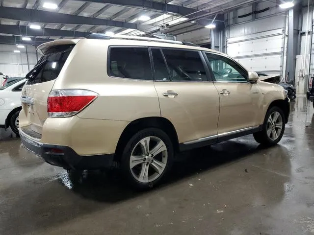 5TDDK3EH8DS255154 2013 2013 Toyota Highlander- Limited 3