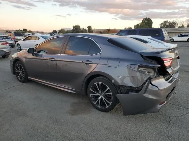 4T1B11HK8JU153894 2018 2018 Toyota Camry- L 2