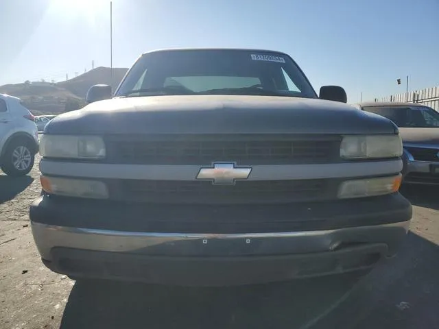 2GCEC19XX21127719 2002 2002 Chevrolet Silverado- C1500 5