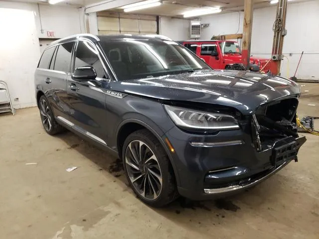 5LM5J7XC4NGL13829 2022 2022 Lincoln Aviator- Reserve 4