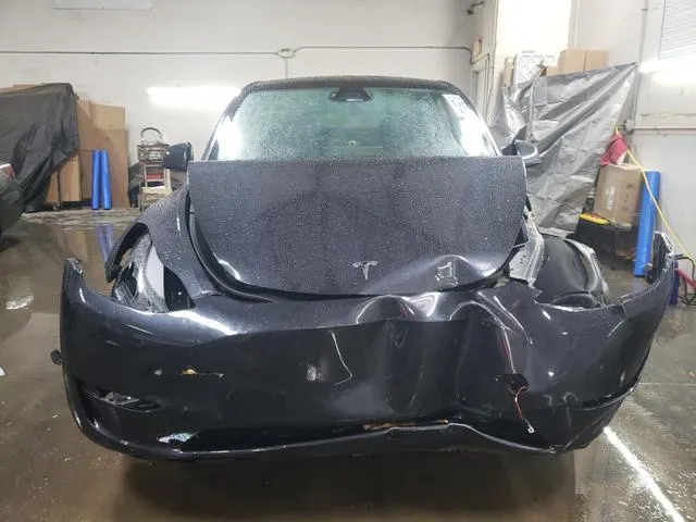 7SAYGDEE8RF197074 2024 2024 Tesla MODEL Y 5