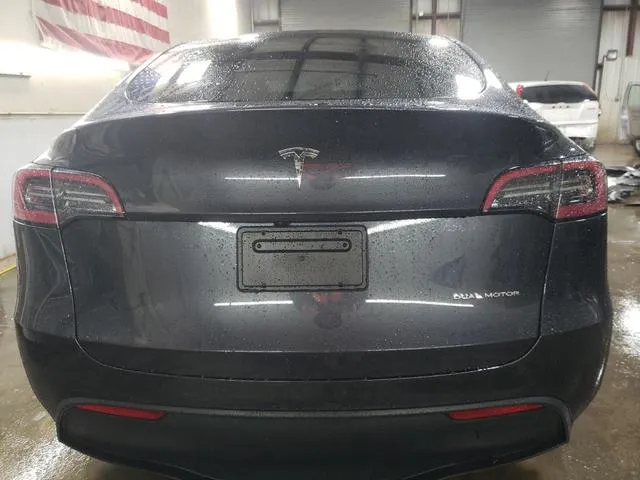 7SAYGDEE8RF197074 2024 2024 Tesla MODEL Y 6