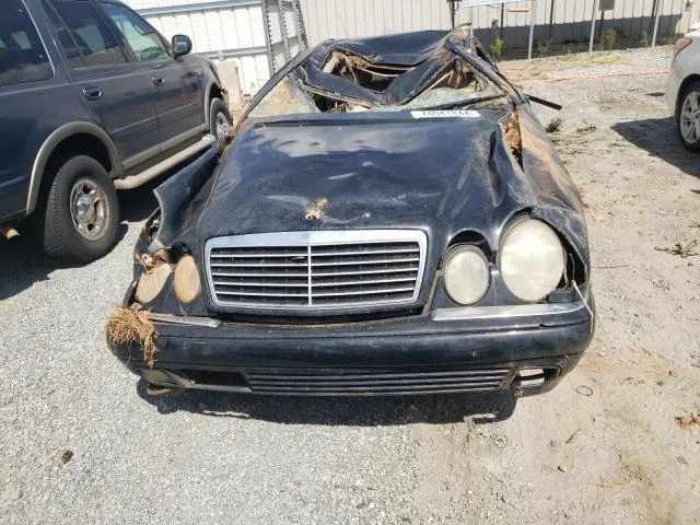 WDBJF65F2WA608994 1998 1998 Mercedes-Benz E-Class- 320 5