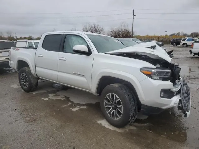 3TYCZ5AN2NT062647 2022 2022 Toyota Tacoma- Double Cab 4