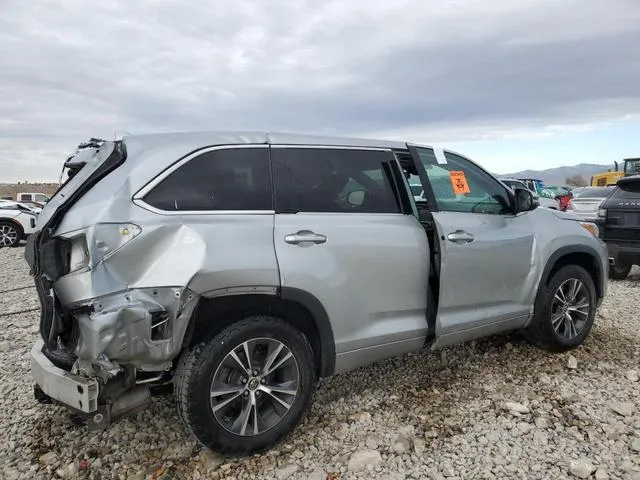 5TDBZRFH0JS805964 2018 2018 Toyota Highlander- LE 3