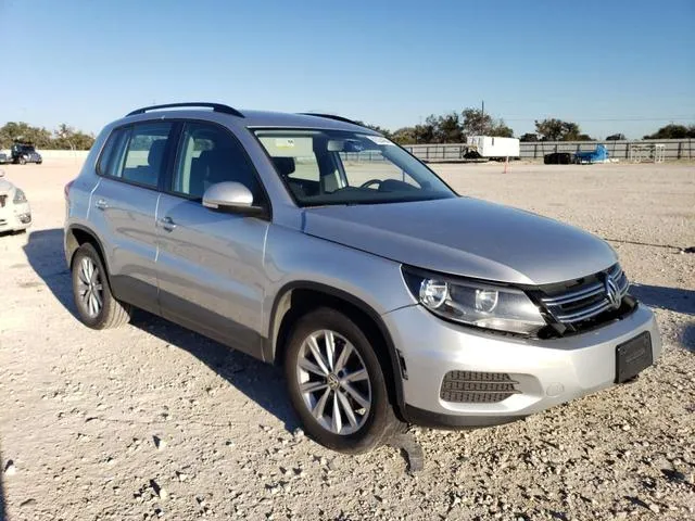 WVGAV7AXXJK005265 2018 2018 Volkswagen Tiguan 4