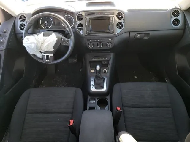 WVGAV7AXXJK005265 2018 2018 Volkswagen Tiguan 8