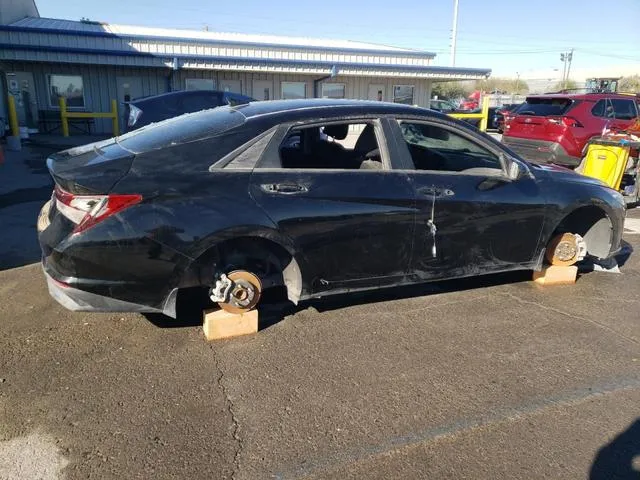 5NPLS4AG0NH073647 2022 2022 Hyundai Elantra- Sel 3