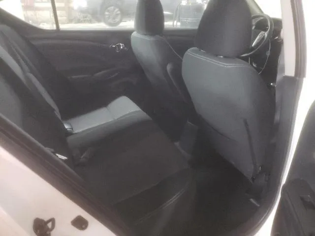 3N1CN7AP1JL800574 2018 2018 Nissan Versa- S 10