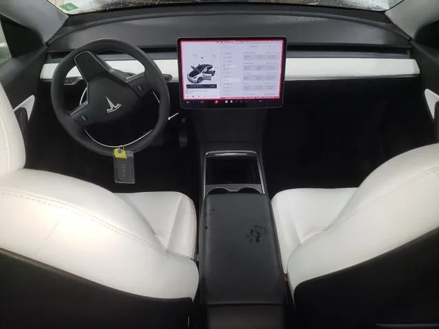 7SAYGDEEXNF324434 2022 2022 Tesla MODEL Y 8