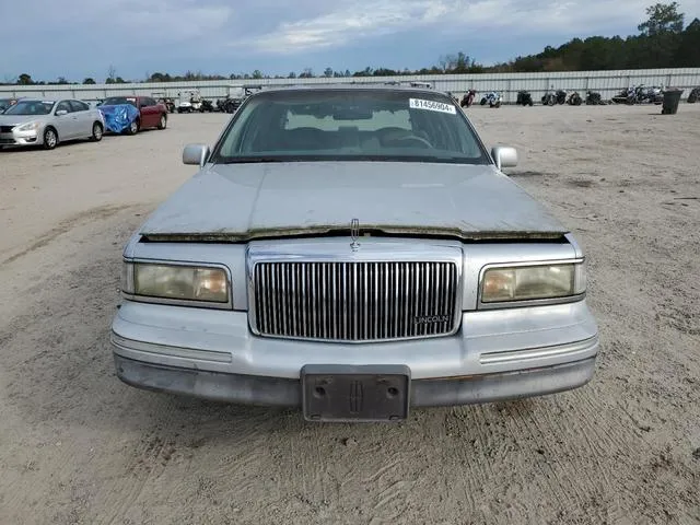 1LNLM82W7TY607967 1996 1996 Lincoln Town Car- Signature 5