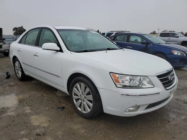 5NPEU46C19H553744 2009 2009 Hyundai Sonata- SE 4