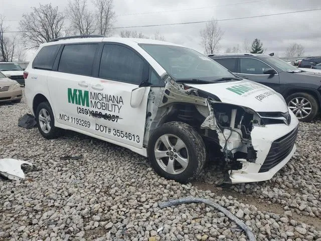 5TDKZ3DC4LS079954 2020 2020 Toyota Sienna- LE 4