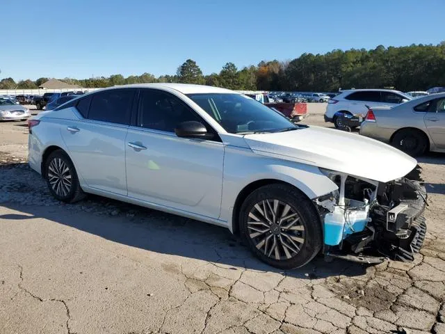 1N4BL4DV3RN382687 2024 2024 Nissan Altima- SV 4