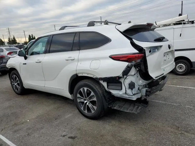 5TDHARAH6MS008003 2021 2021 Toyota Highlander- Hybrid Xle 2